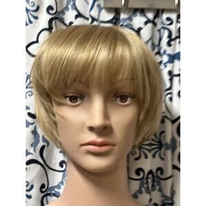 Paula Young wig Women’s Short Blonde A1902 SZ Average